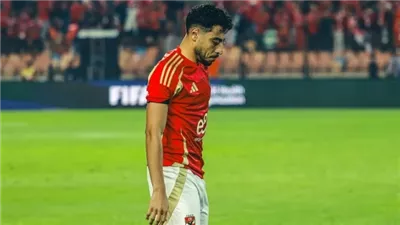 من الباب الخلفي للرحيل.. الأهلي يتخذ خطوات حاسمة بشأن أكرم توفيق