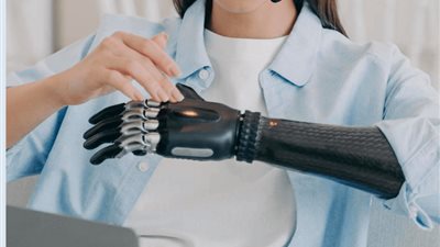 كيفية الوضوء لـ الأطراف الصناعية.. الإفتاء توضح الحكم الشرعي