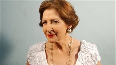 ليلى عز العرب.. ضحت بمناصب هامة في البنوك بسبب التمثيل وحرمت من أحفادها