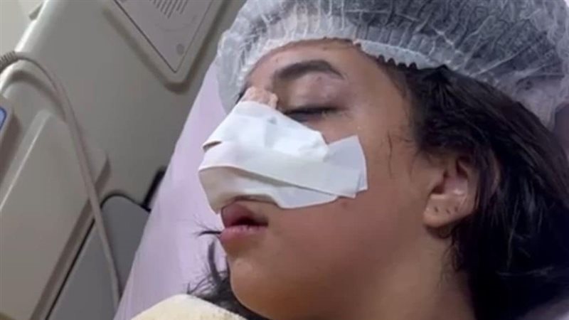 خناقة بنات في مدرسة