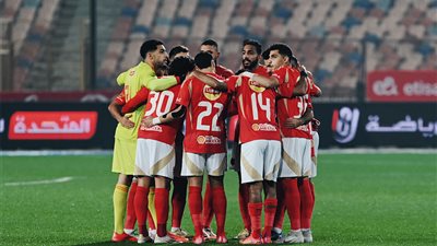 نادِ ليبي يهدد مستقبل نجم النادي الأهلي في الصيف.. صفقة مجانية