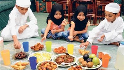 متى يجب كسر صيام الطفل في رمضان 2025؟.. علامات لا تتجاهليها