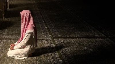 موعد أذان العشاء اليوم الأربعاء ومواقيت الصلاة في مختلف الأنحاء 