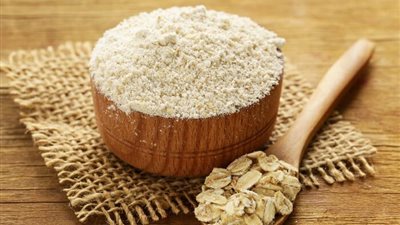 تعرف علي فوائد دقيق الشوفان في الحفاظ على نضارة البشرة