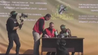 القصة الكاملة لـ المحتجزات الإسرائيليات الأربعة في غزة بعد الإفراج عنهم اليوم