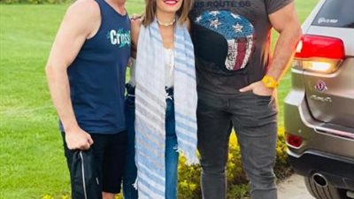 صورة.. أحمد التهامي ومنة فضالي وأحمد زاهر في كواليس فيلم ”زنزانة 7”