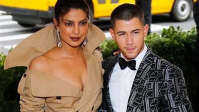 «بالقبلات والأحضان».. نيك جوناس وبريانكا شوبرا يشعلان السوشيال ميديا