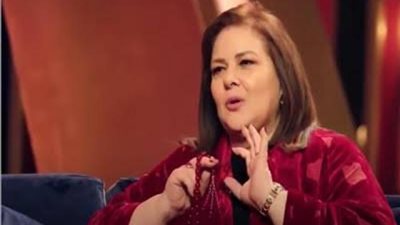 سر السبحة الحمراء فى حياة دلال عبد العزيز وعلاقتها بـ يحيي الفخرانى