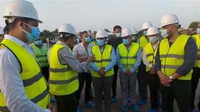 شعراوي يتفقد العمل بمصنع تدوير المخلفات ببورسعيد