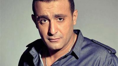 ”هبوط اضطراري” أشعل الخلاف.. لماذا يرفض السقا العمل مع محمد رمضان؟