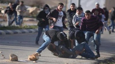 إصابة 15 فلسطينيا بنيران الاحتلال خلال قمع مسيرة مناهضة للاستيطان