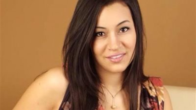 بعد تصدرها تويتر .. معلومات لا تعرفها عن بتول عرفة مخرجة كليب  كارول سماحة الجديد