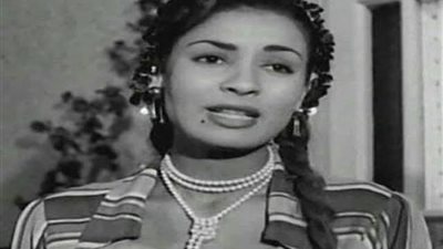 لقبت بـ”المطربة الطائرة” واتهمت زوجها بالاعتداء عليها.. محمد الكحلاوى سبب شهرتها و”طبق بامية” كاد أن يقتلها .. أسرار فى حياة حورية حسن