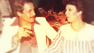 سخر منها وقال لها ” ملكة جمال دي  شغلانة يعني ” .. حكايات رجاء الجداوي في”  50 سنة ” حب وعشق مع  زوجها نجم الكرة الشهير