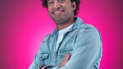 على ربيع يعود لتصوير فيلم ”زومبى على جنبى” بعد انتهاء إجازة زواجه