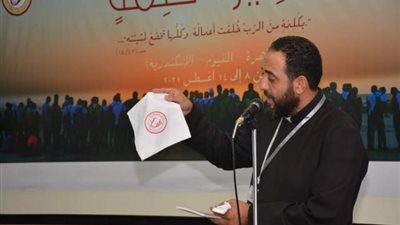 صور.. «الكاثوليكية» تطلق مسيرة كلمة لشباب الكنيسة