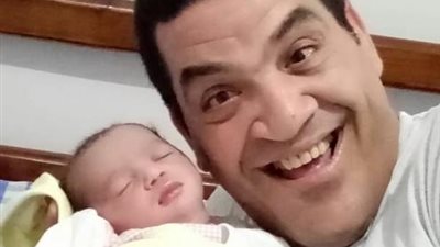 طاهر أبو ليلة يستقبل مولودته الجديدة ويختار لها هذا الأسم