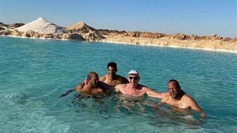 محمود حميدة برفقة