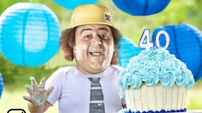 ”بصورة ساخرة”.. شيكو يشكر أصدقائه وجمهوره علي معايدات عيد ميلاده