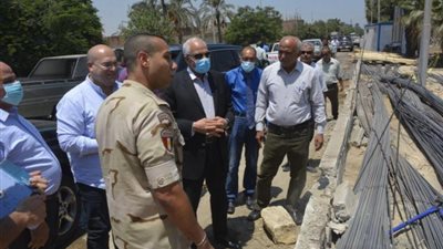 شاهد.. كيف يواجه محافظ الجيزة مشكلات القرى الأكثر فقراً؟