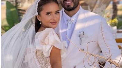 داليا البحيرى تهنئ نيللى كريم بعقد قرانها