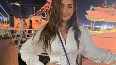 ملك أحمد زاهر تتألق باللون الأبيض فى أحدث ظهور لها