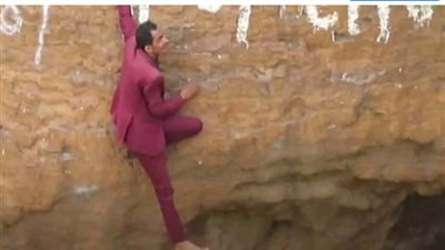 شاهد .. أجرأ وأخطر صورة سيلفي في العالم من فوق بركان