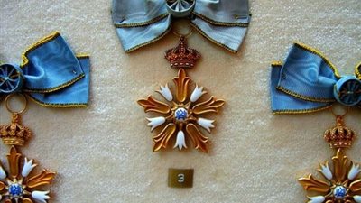 ” الكمال”  .. قصة الوسام الذى يمنح للسيدات فقط .. وهؤلاء أبرز من حصلن عليه