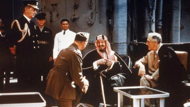 الملك عبدالعزيز آل