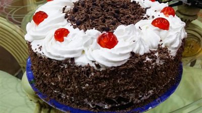 «بأسهل الخطوات».. كيفية إعداد تورتة بلاك فورست