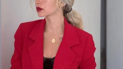 هنا الزاهد تجذب الأنظار بإطلالة مميزة فى أحدث ظهور لها