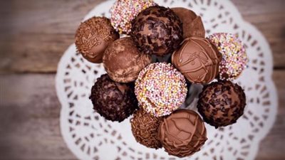 أبرزها الشطة والسيجار.. تعرف على أغرب نكهات الشيكولاتة في العالم