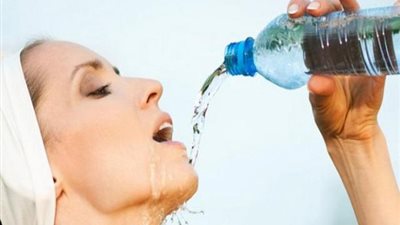 يروي العطش ويمنع الجفاف.. ما هو هذا لمشروب؟