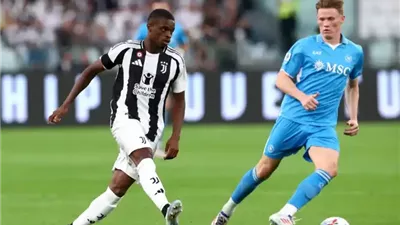 نابولي يقلب الطاولة على يوفنتوس ويلحق به أول هزيمة في الدوري الإيطالي