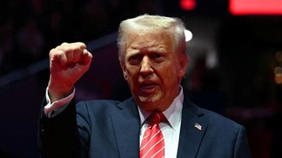 ترامب يتوقع انضمام غرينلاند إلى الولايات المتحدة رغبة من سكانها