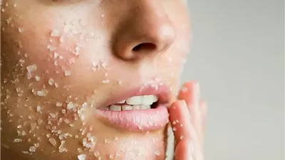 أسرار تقشير البشرة للحصول على بشرة صحية وخالية من العيوب