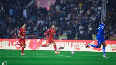 القادسية يحقق فوزًا تاريخيًا على الهلال بثنائية أوباميانج في الدوري السعودي