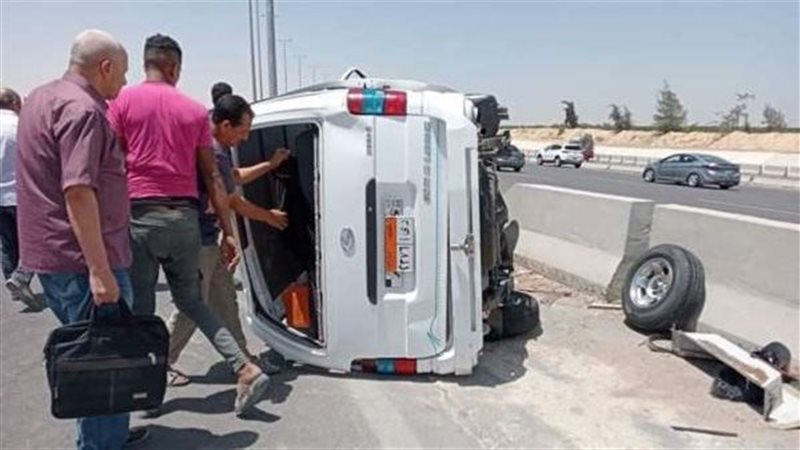 حادث انقلاب ميكروباص