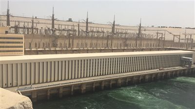 بدء وصول أول معدات محطة محولات السد العالي.. المحطات المائية توضح