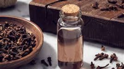 فوائد القرنفل للبشرة والشعر.. كنز طبيعي للعناية والجمال وتحقيق الإشراقة الصحية