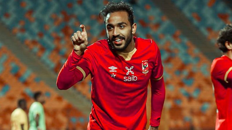 دفاع لاعب النادي