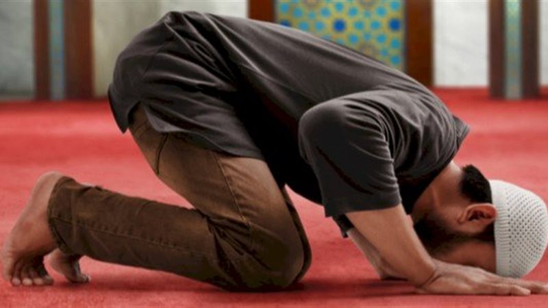 الفرق بين سجود الشكر