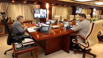 الفريق أسامة ربيع يكشف تفاصيل التعاون مع ميرسك لخدمة التجارة العالمية