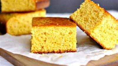 بأقل التكاليف.. طريقة تحضير كيك الذرة الشهي بالمنزل