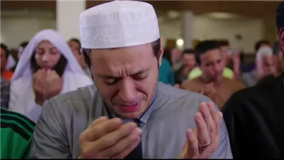 لحظات بكى فيها الفنان مصطفى شعبان.. بعد وفاة شقيقه الأصغر 