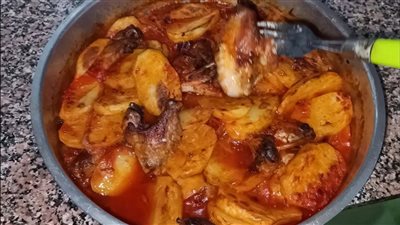 أكلات رمضان 2025.. طريقة عمل صينية بطاطس بأجنحة الدجاج بخطوات سهلة ولذيذة