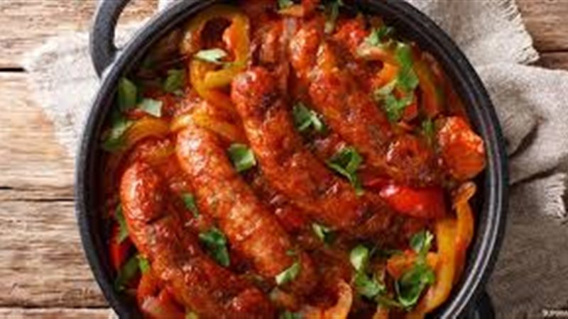 طريقة عمل السجق بالبصل