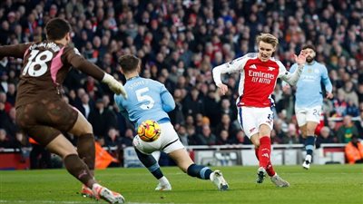 الدوري الإنجليزي.. أرسنال يخطف التقدم من مانشستر سيتي في الشوط الأول