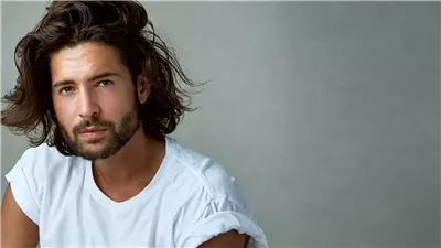 رد الإفتاء حول حكم تطويل وتضفير الشعر عند الرجال.. هل يجوز؟