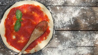 تحضير صلصة البيتزا في المنزل قبل رمضان: وصفة سهلة وسريعة ومفيدة